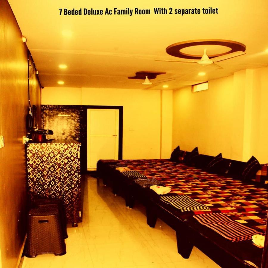 Mansarovar Guesthouse Ujjain Eksteriør billede