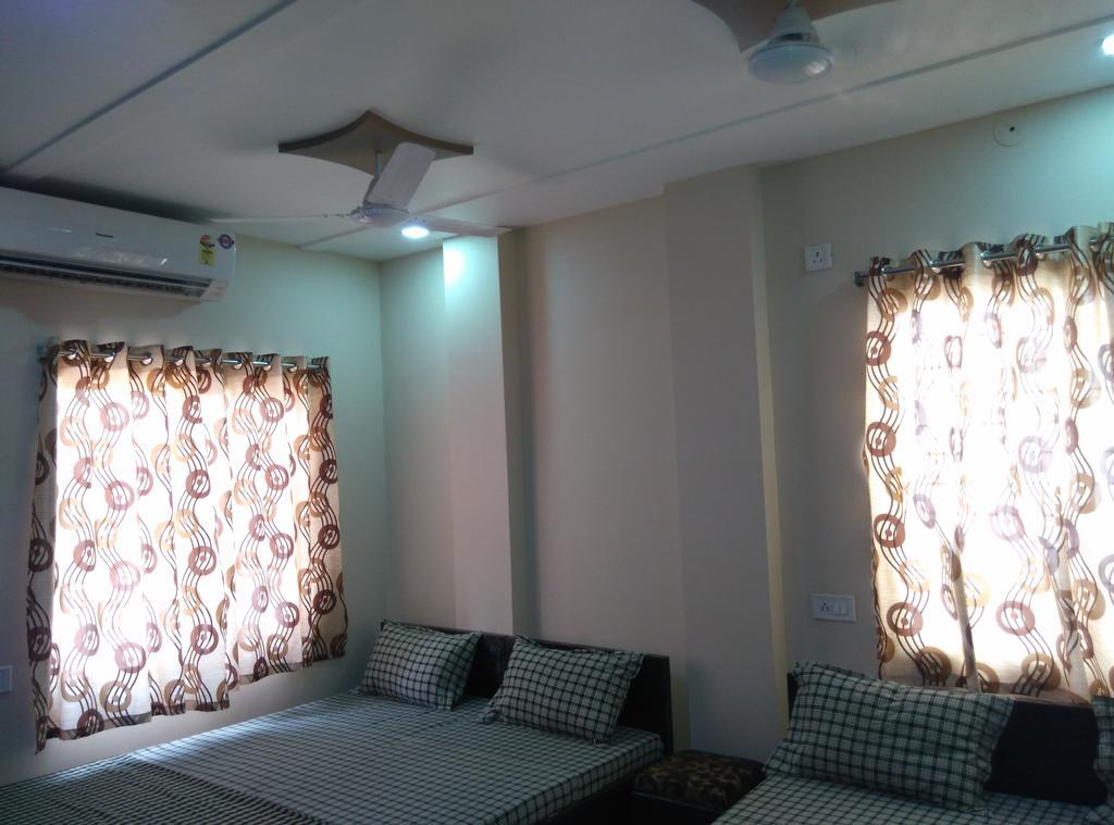 Mansarovar Guesthouse Ujjain Eksteriør billede