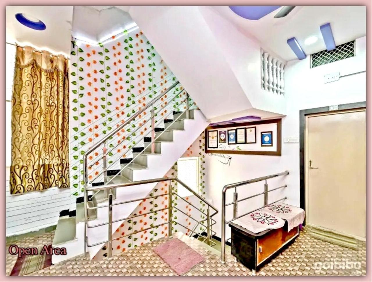 Mansarovar Guesthouse Ujjain Eksteriør billede