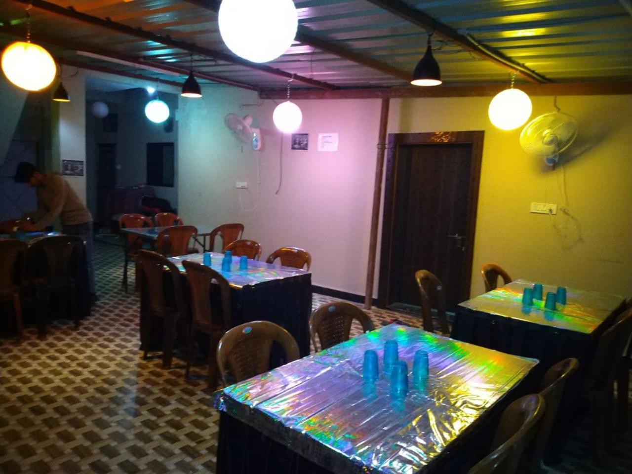 Mansarovar Guesthouse Ujjain Eksteriør billede