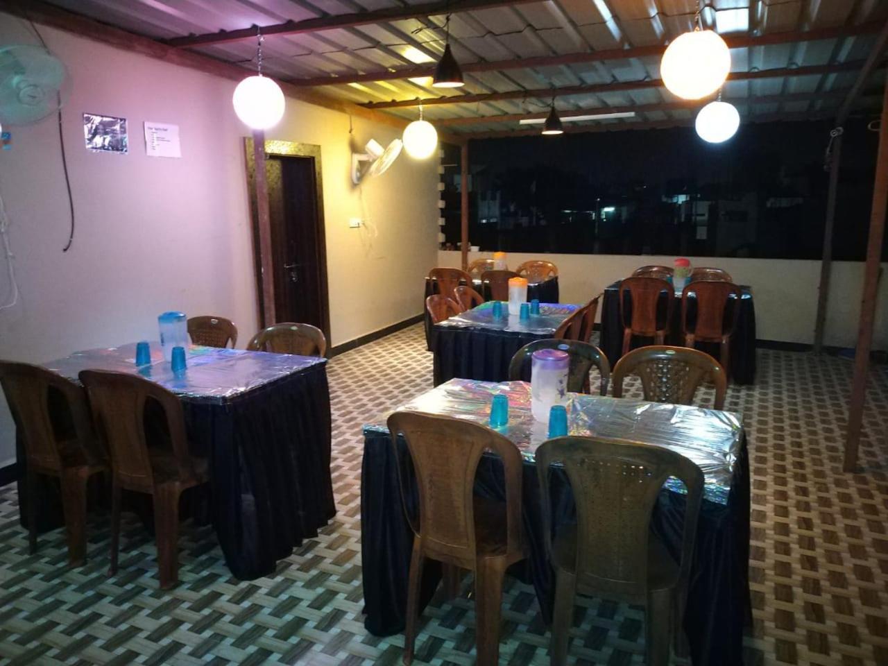 Mansarovar Guesthouse Ujjain Eksteriør billede